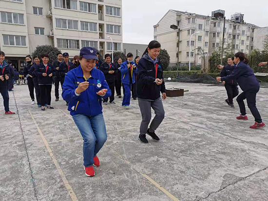 趣味游戲-夾乒乓球ps.jpg